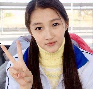 关晓彤妈妈个人资料